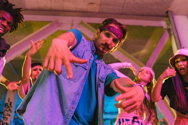 Navigate urban style: techwear's exciting black friday deals!